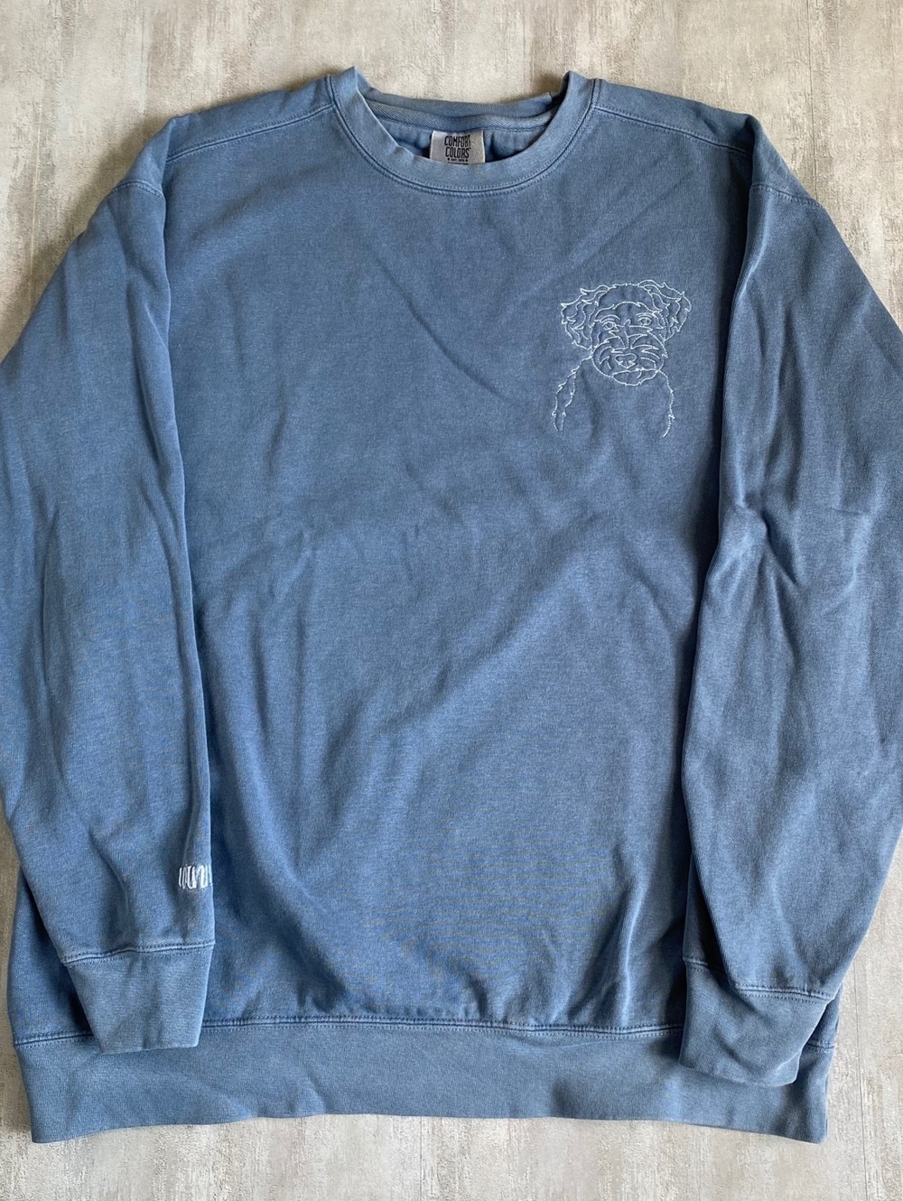 Comfort Colors Sweatshirt Mens Large Blue Garment Dye Dog Embroidered Winnie